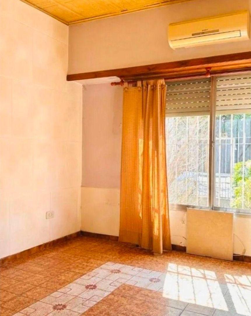 Foto de Casa en venta en Ezeiza con parque, imagen 4
