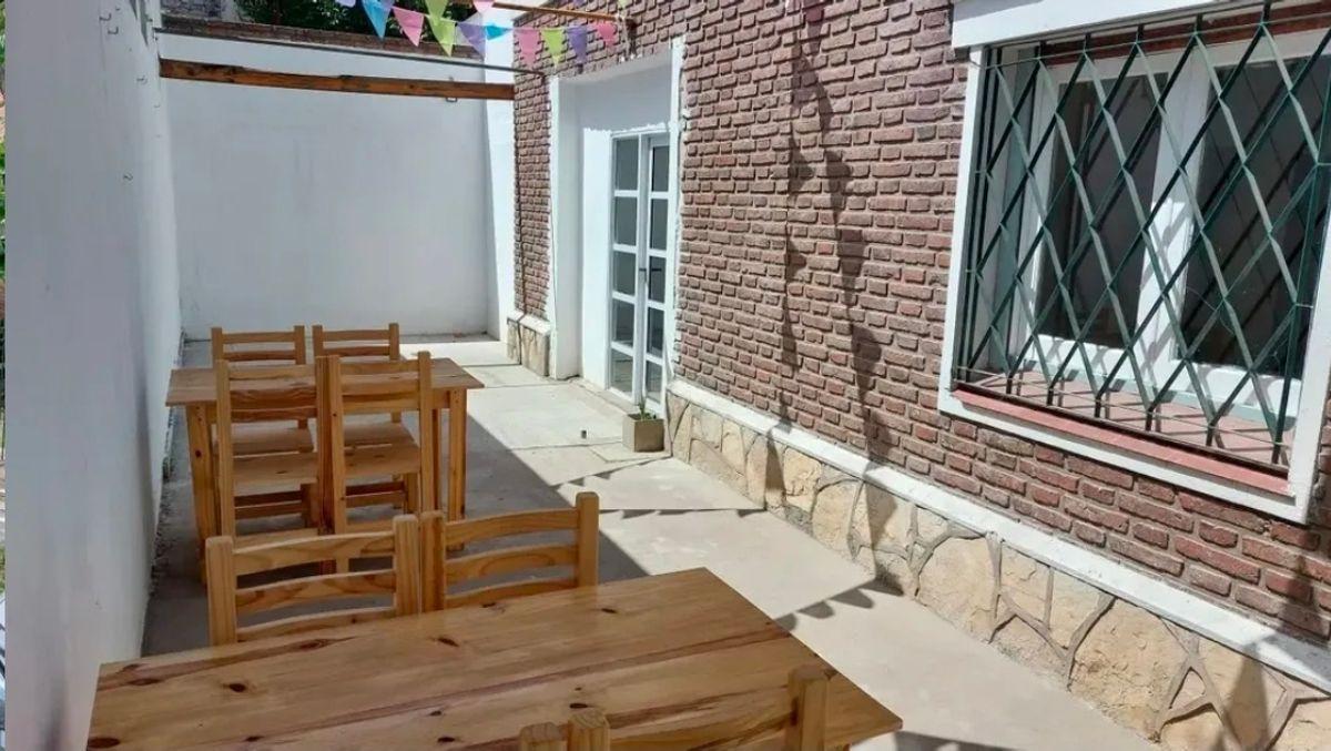 Foto de Alquiler Local Comercial Centro De Monte Grande, imagen 2
