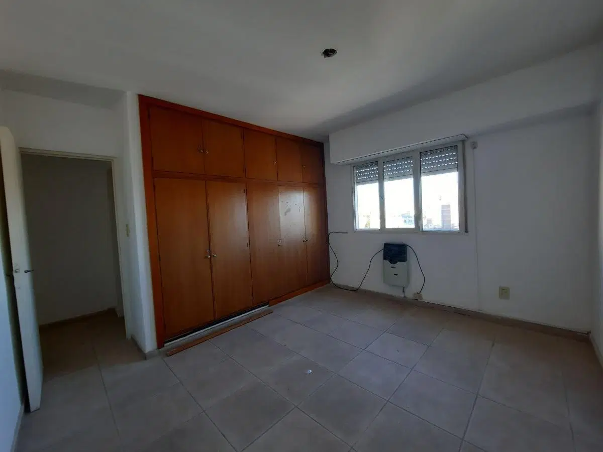 Semipiso 2 Dormitorios con balcón al frente Pellegrini 1200 Rosario Centro 5