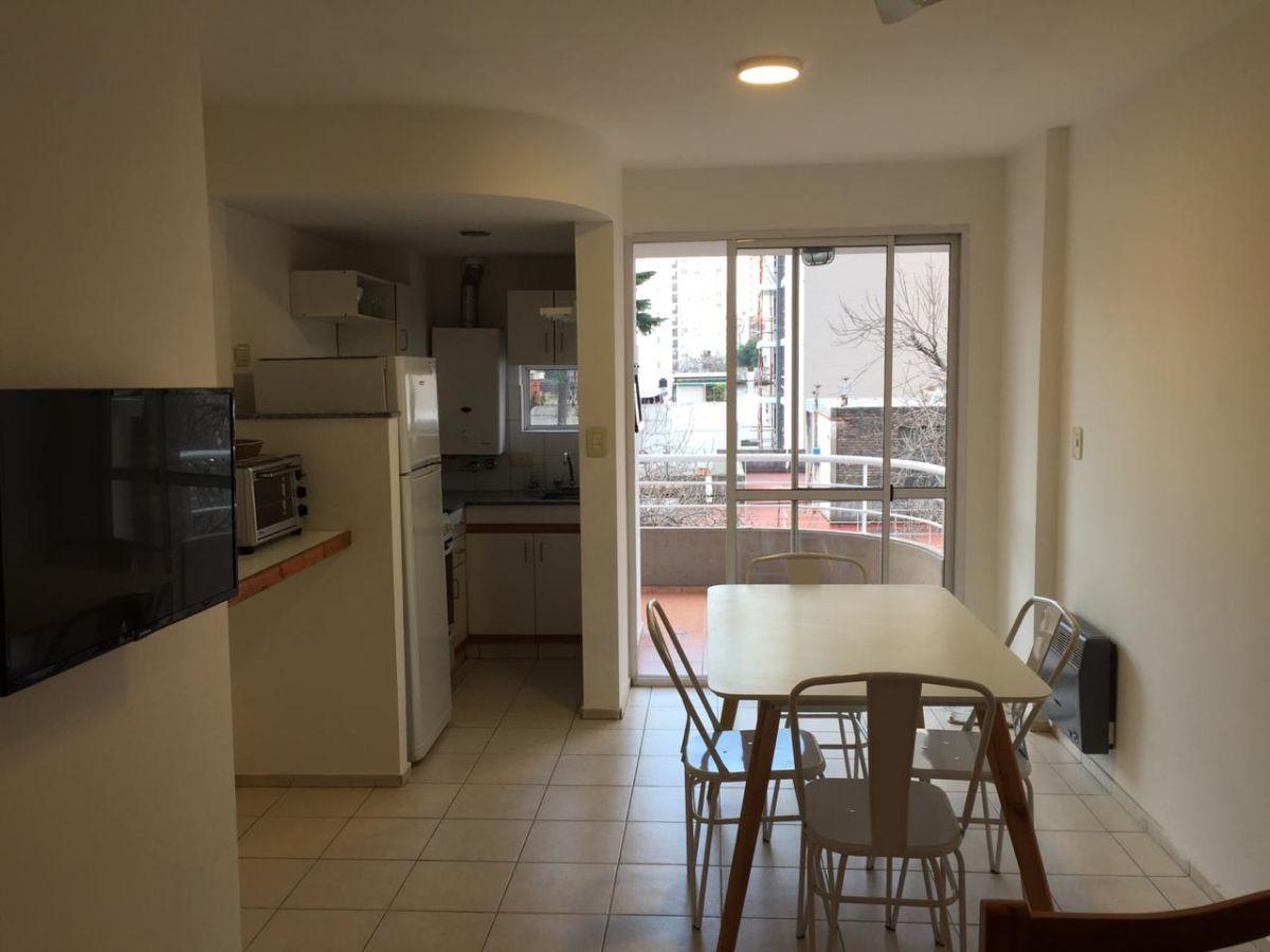 Foto de DEPARTAMENTO SEMIPISO EQUIPADO 1 DORMITORIO BALCÓN AL FRENTE 9 DE JULIO, imagen 2