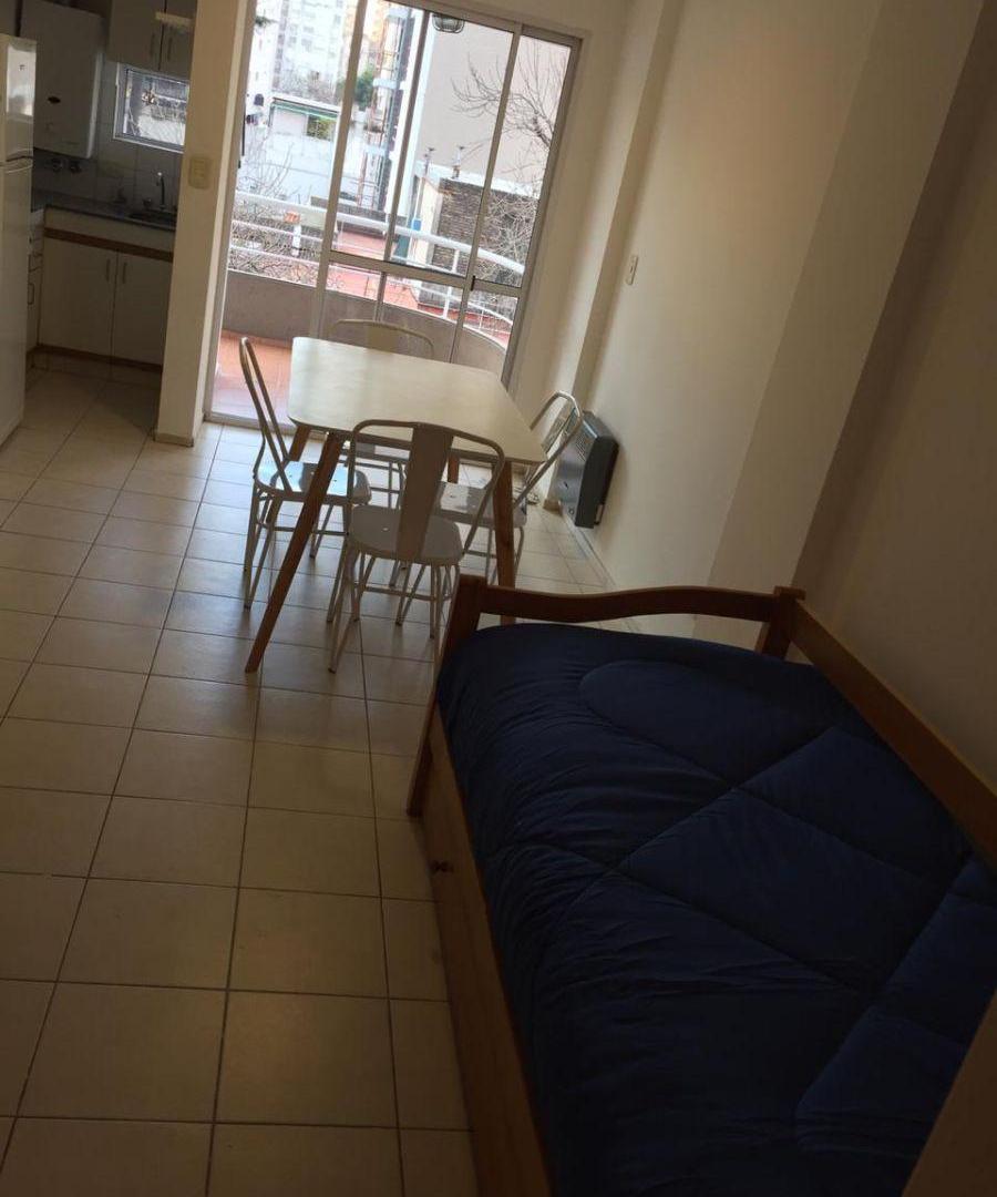 Foto de DEPARTAMENTO SEMIPISO EQUIPADO 1 DORMITORIO BALCÓN AL FRENTE 9 DE JULIO, imagen 5