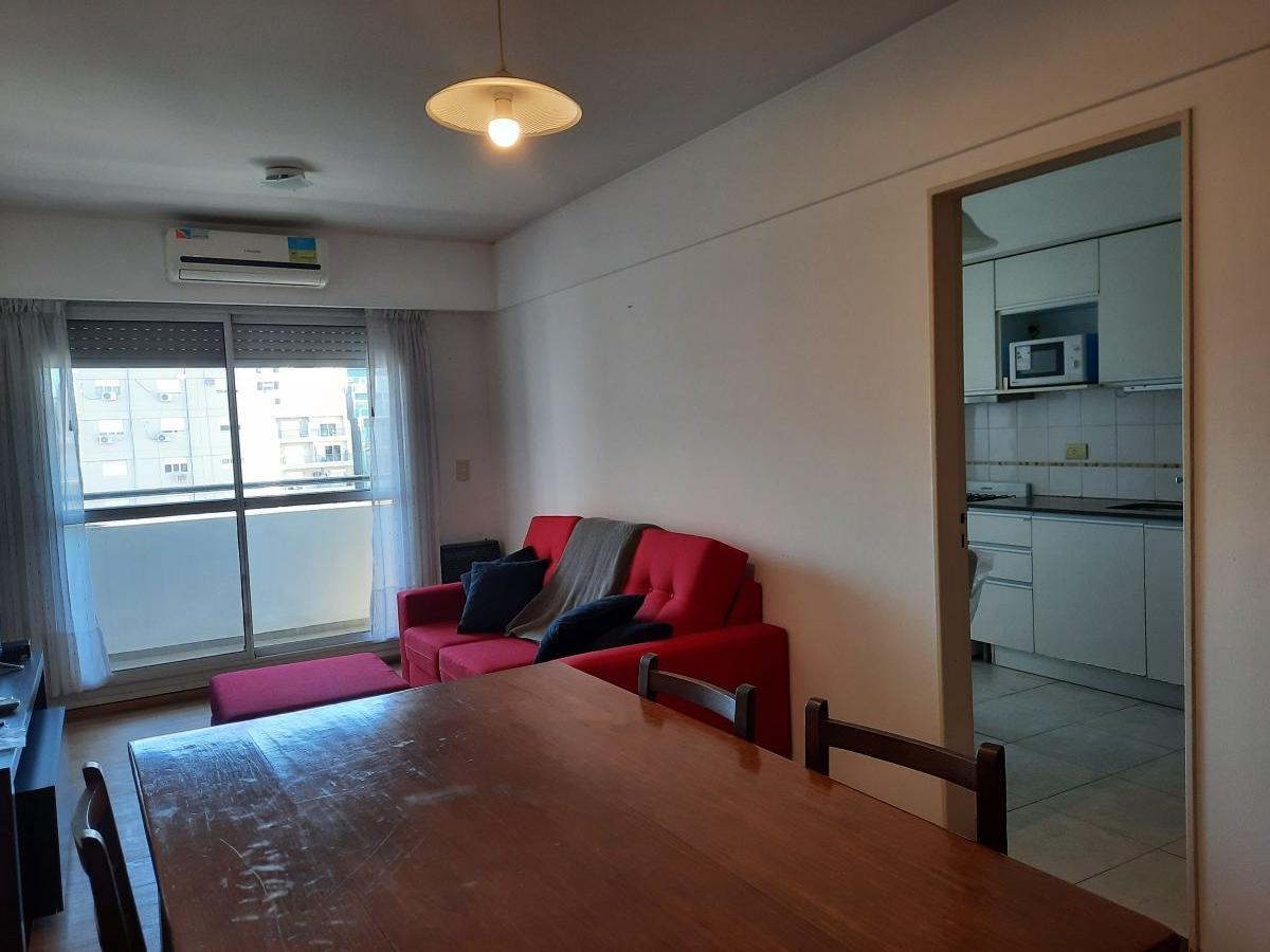 Foto de SEMIPISO 2 DORMITORIOS DOBLE BALCÓN VISTA RIO ROSARIO CENTRO, imagen 5