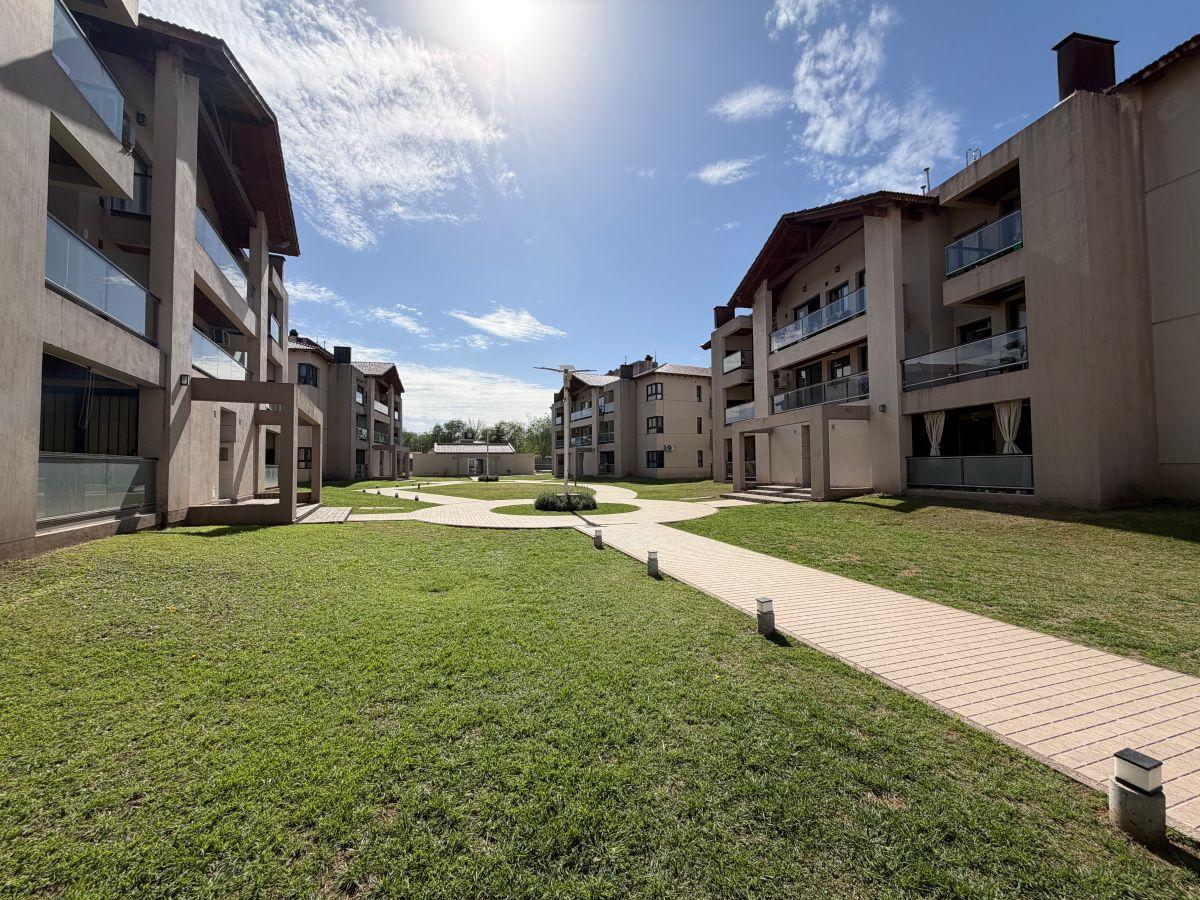 Venta - Complejo cerrado Arguello Village - 1 dormitorio 45 m2 - Pileta.