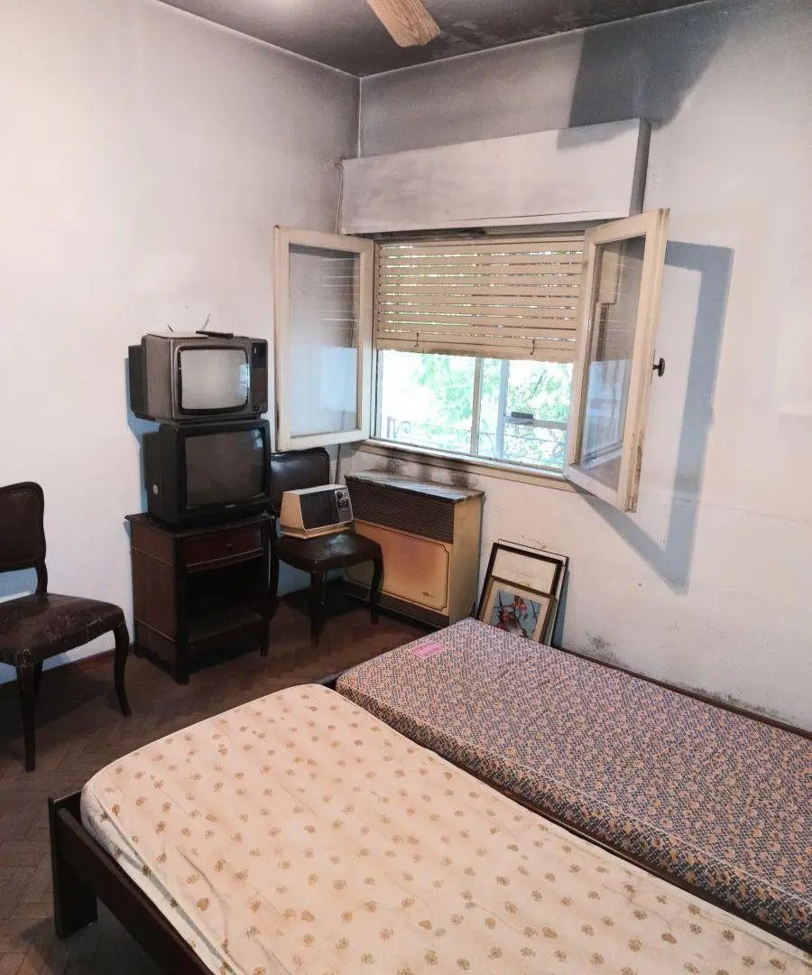 Casa de 4 Ambientes, Con Fondo 8