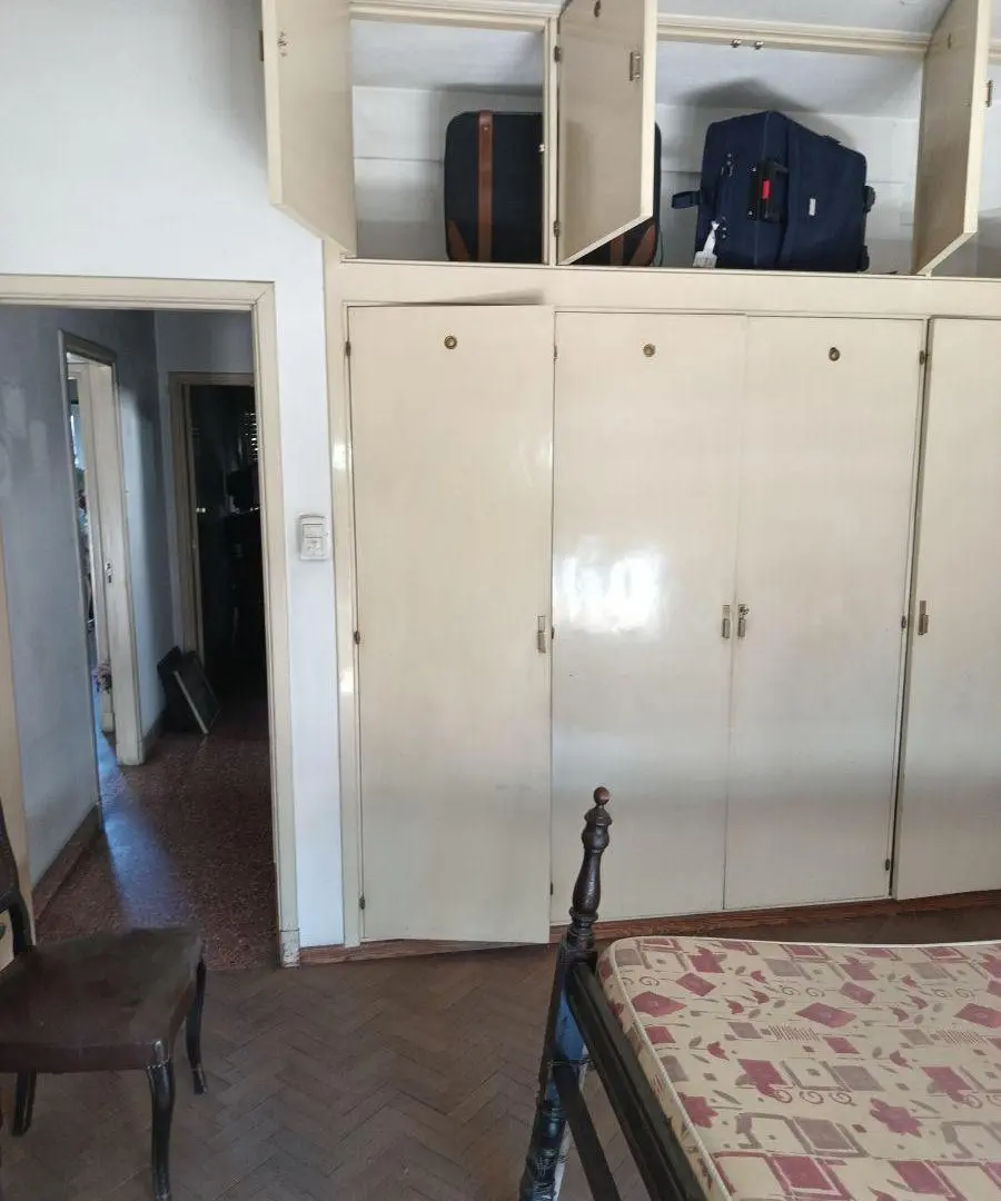 Casa de 4 Ambientes, Con Fondo 5