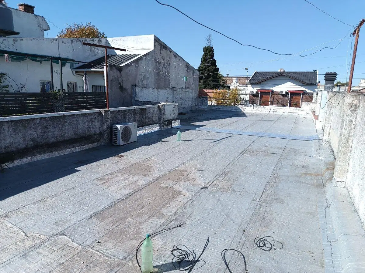 Casa 3 ambientes con gge y terraza 8