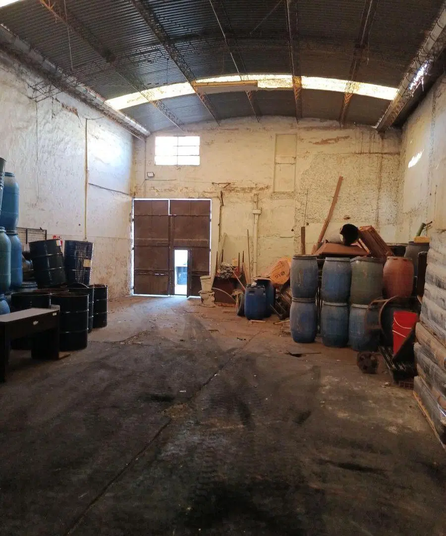 Galpón Al Fondo Con Vivienda A Reciclar 5