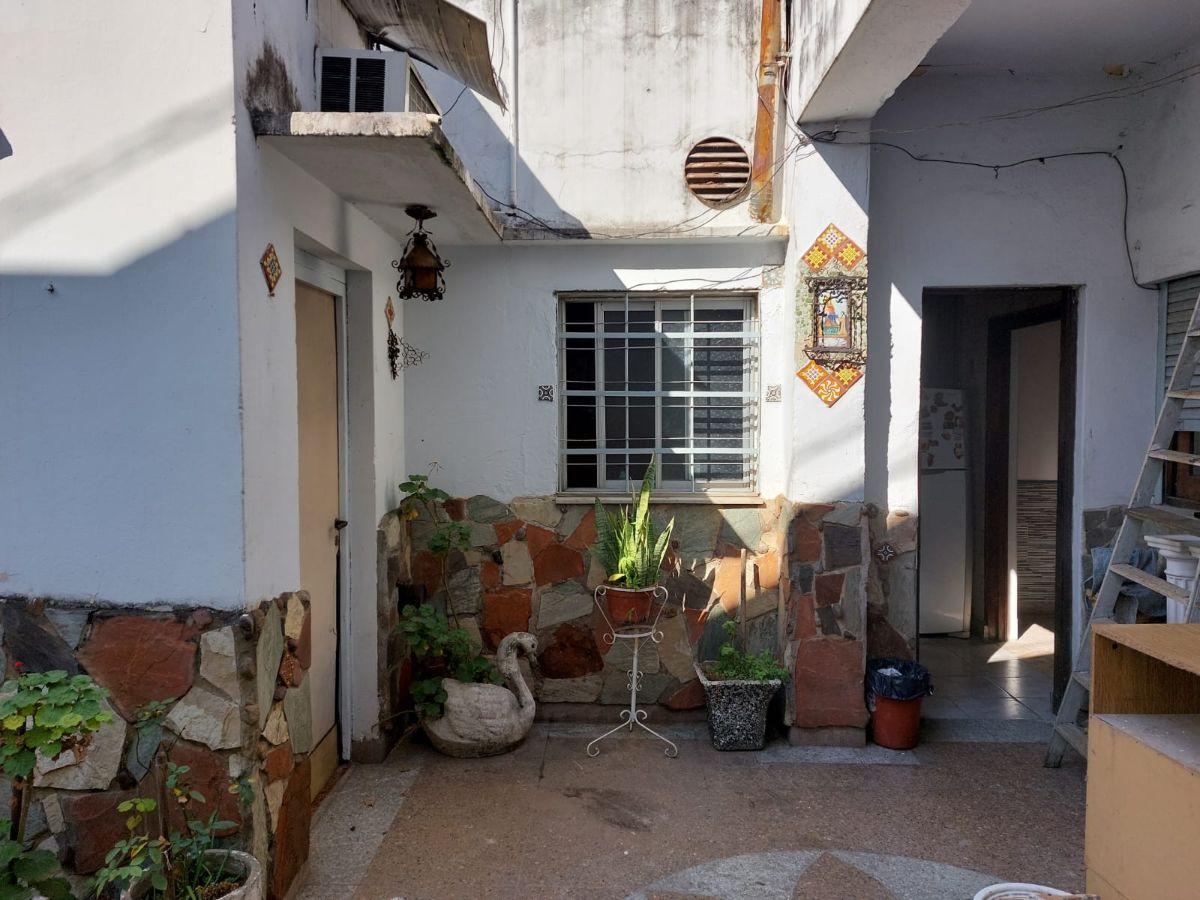 Foto de Casa En Venta En Piñeyro Con Gran Lote, Parque Y Pileta, imagen 5