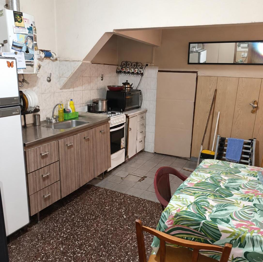 Foto de Casa Con Local En Esquina, imagen 1
