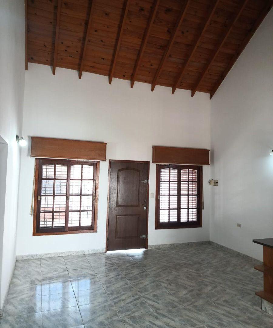 Foto de Excelente Casa con gge y parque, imagen 3