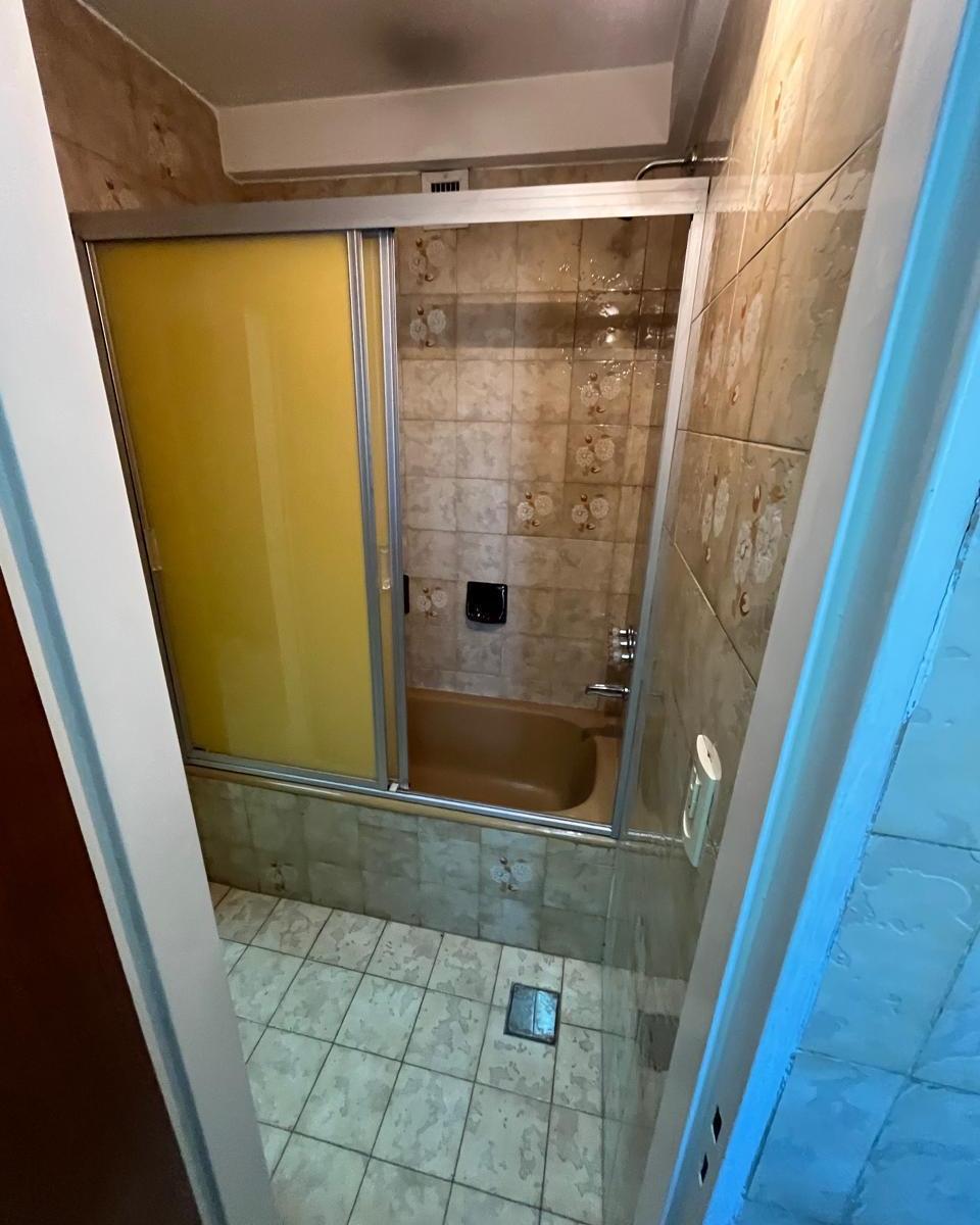 Vendo Departamento de 4 Dorm.. España y Pellegrini. 5