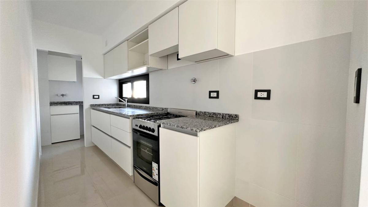 Departamento en Venta, Avellaneda 900 - Antú