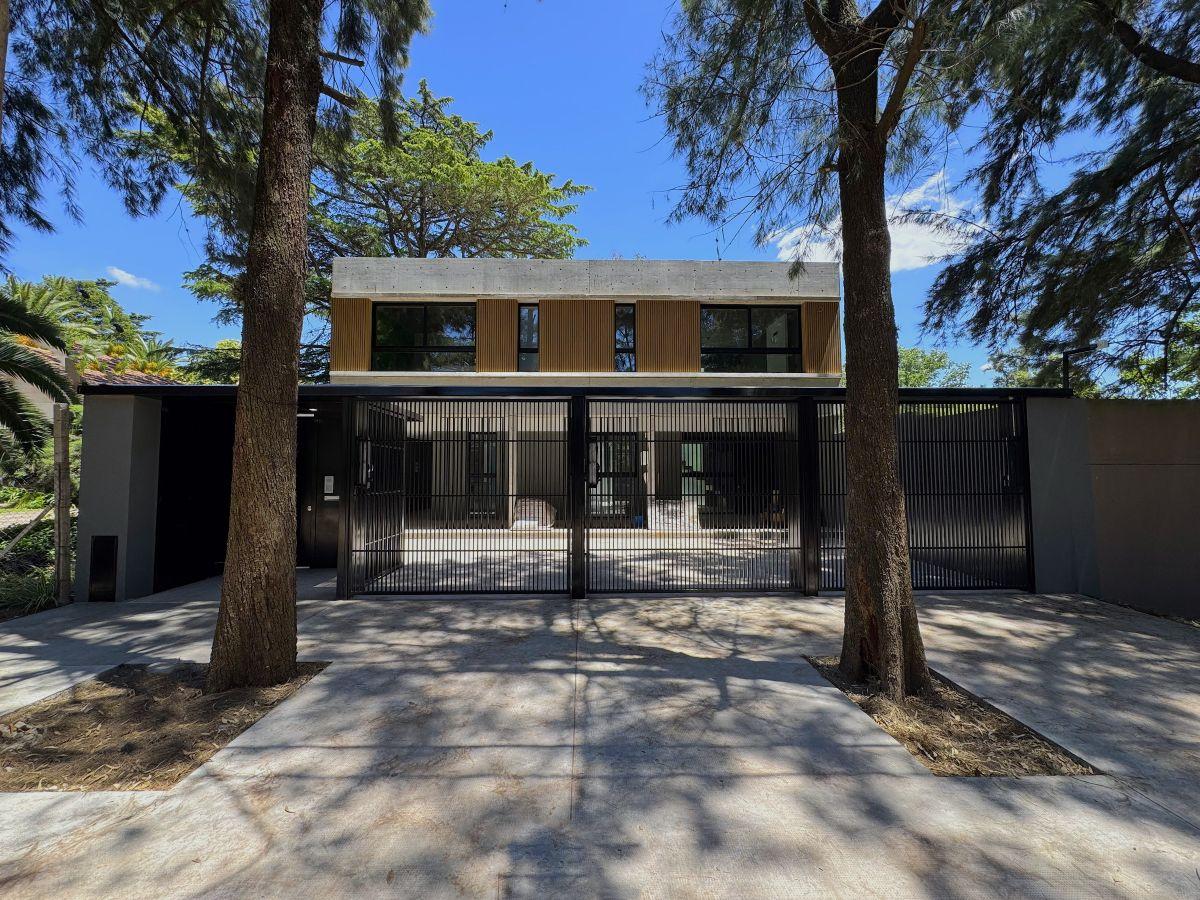 Complejo Cerrado en Venta, Parque Leloir