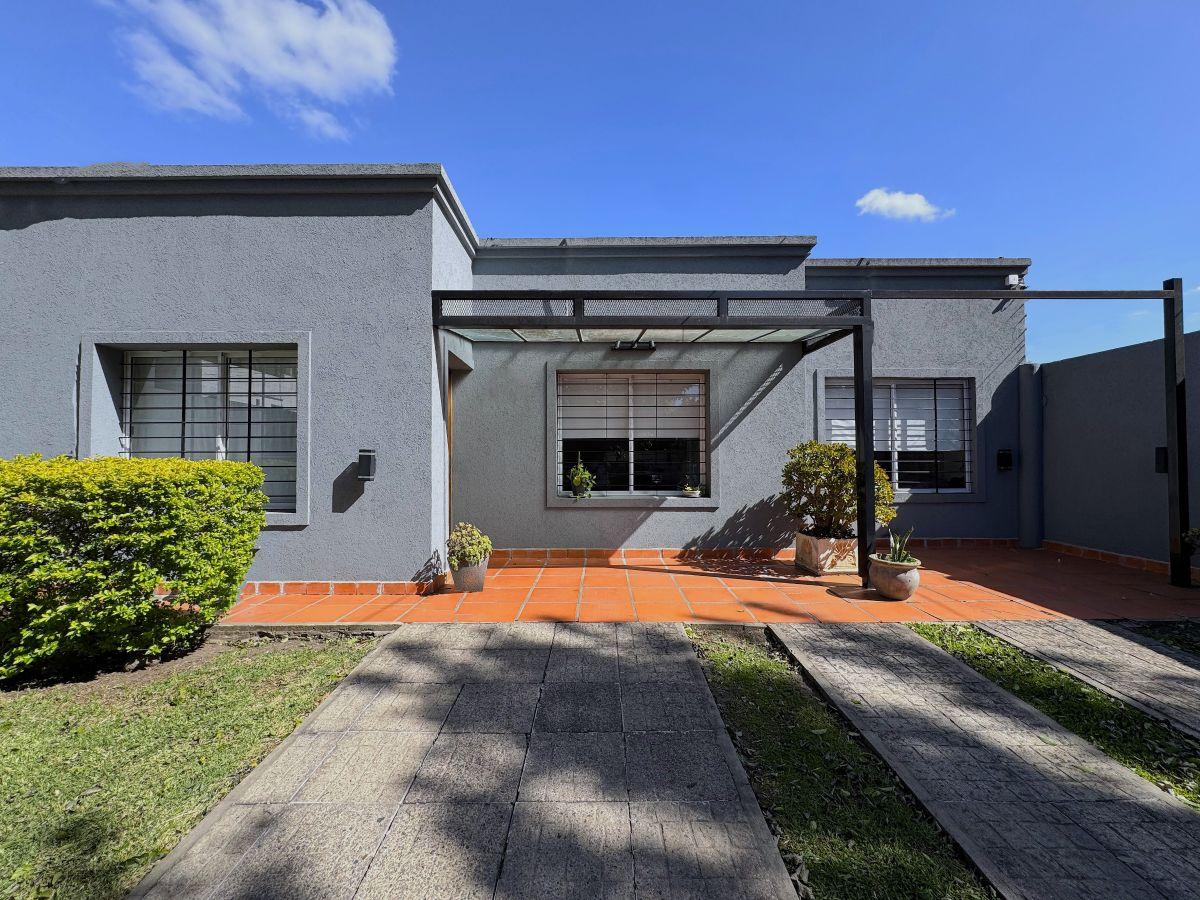Casa Americana en venta, Ituzaingo