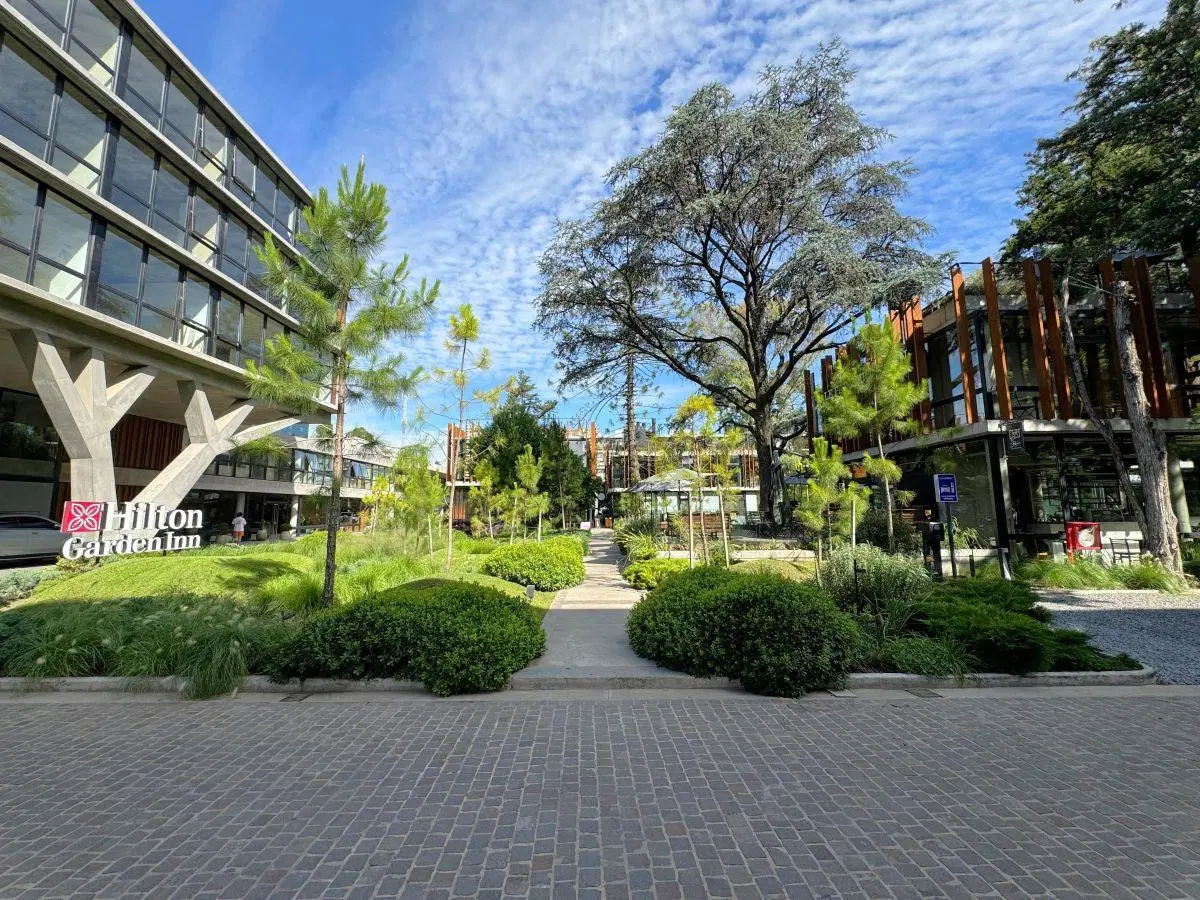 Oficina en Alquiler, Thays Parque Leloir 5