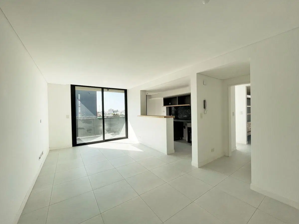 Departamento en Alquiler, ituzaingo centro 1