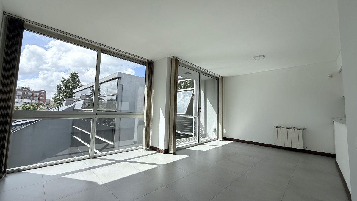 Foto de Departamento en Alquiler, Castelar Norte, imagen 2