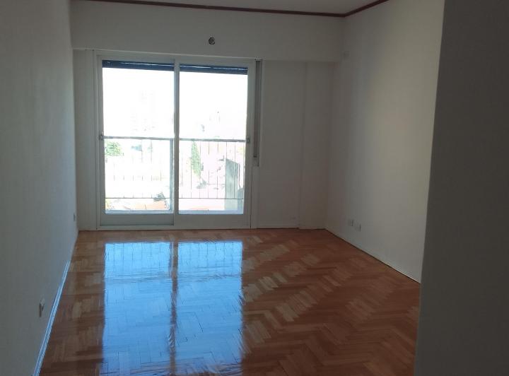 DUEÑO ALQUILA DEPARTAMENTO TOTALMENTE RENOVADO 2