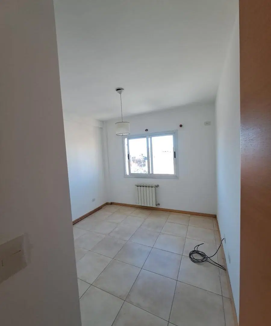 Departamento en VENTA 2 Dorm Cipolletti 5