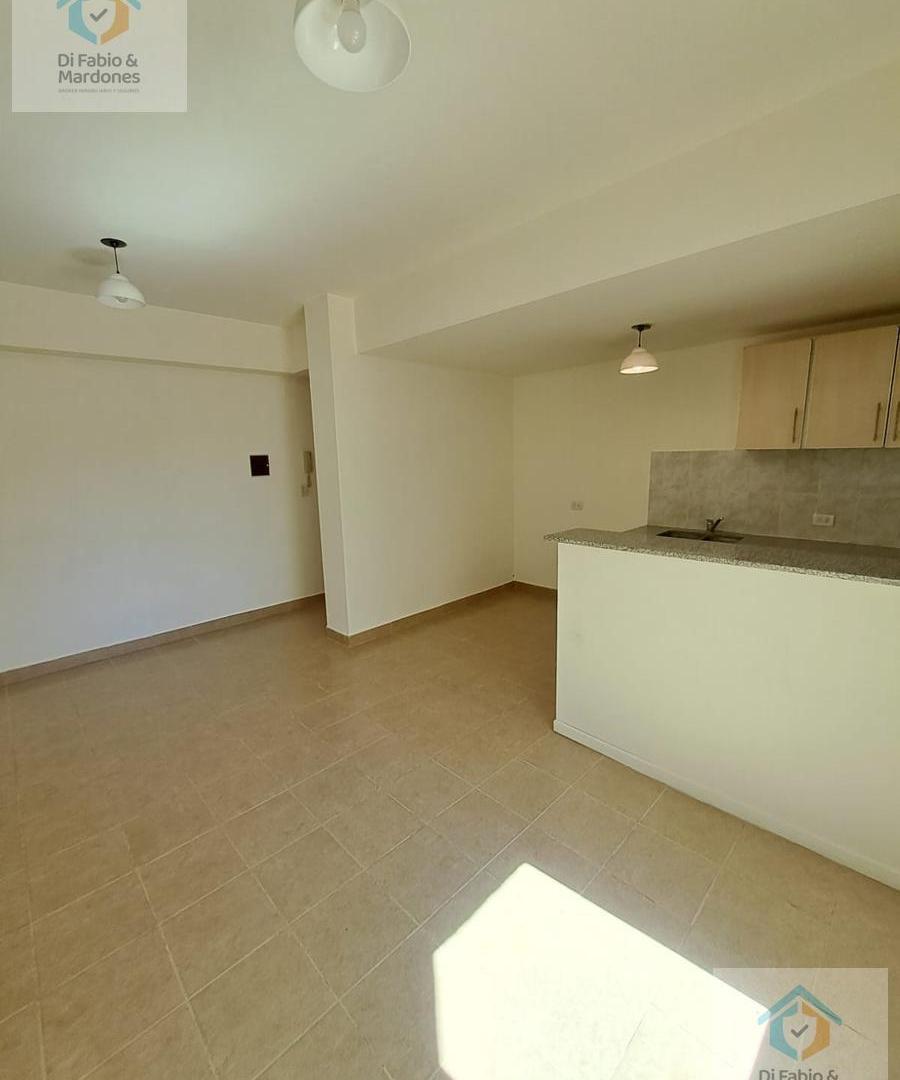 Foto de Alquiler Departamento 1 Dorm Zona Centro Sur, imagen 1