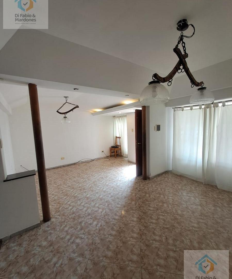 Foto de VENTA Duplex y terreno Barrio Belgrano, imagen 5