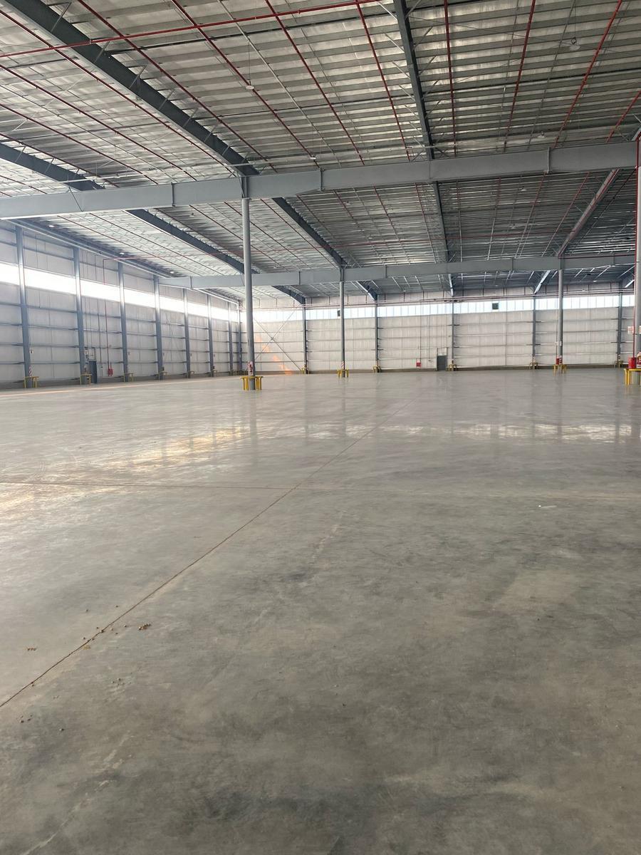 Nave Industrial de 33.200 m² en Predio Cerrado, Pacheco. 3
