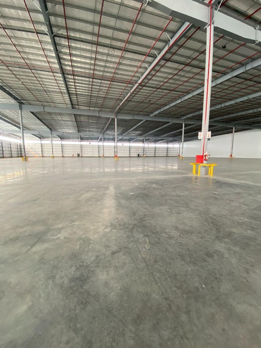 Nave Industrial de 33.200 m² en Predio Cerrado, Pacheco. 5