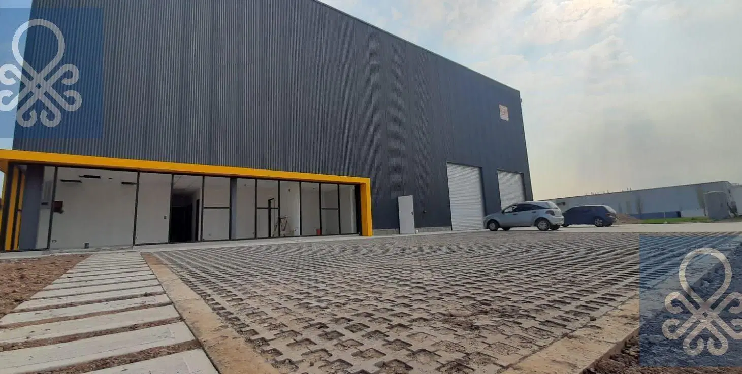 Depósito en alquiler de 5000m2 en Escobar a estrenar con oficina 2