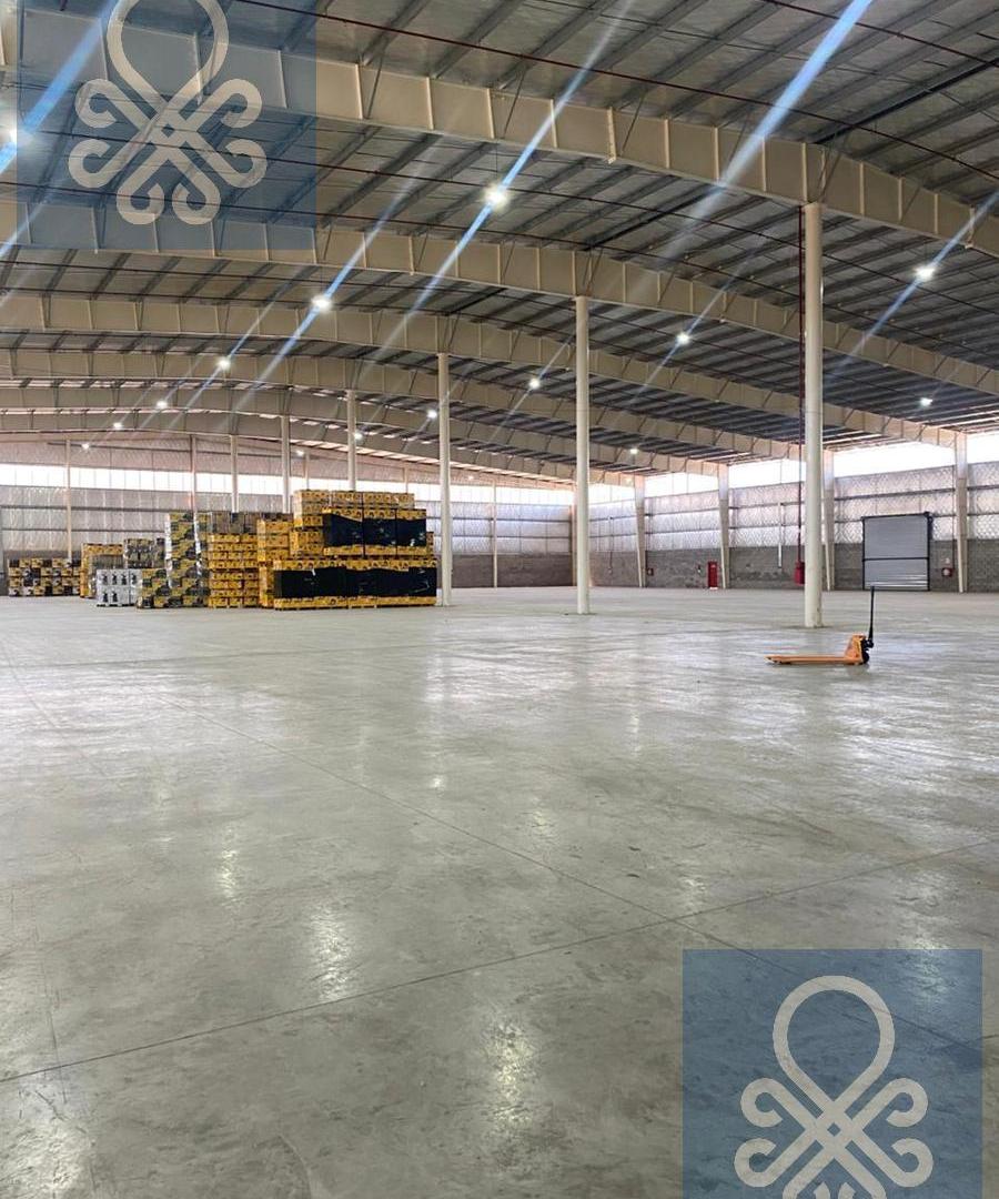 Nave industrial de 6.000 m2 en Polo Industrial Ezeiza