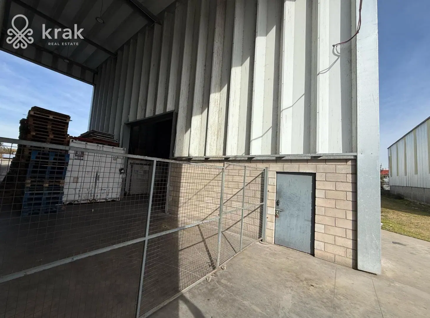 Depósito en alquiler de 1000 m2 con oficina en Parque Industrial EBAPI San Martin 3