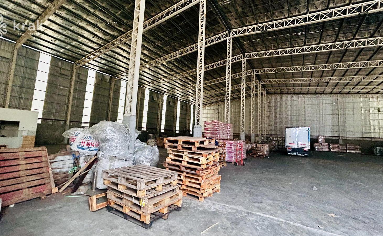 Foto de Depósito en alquiler de 1500m2 con oficina en Parque Industrial EBAPI, imagen 4