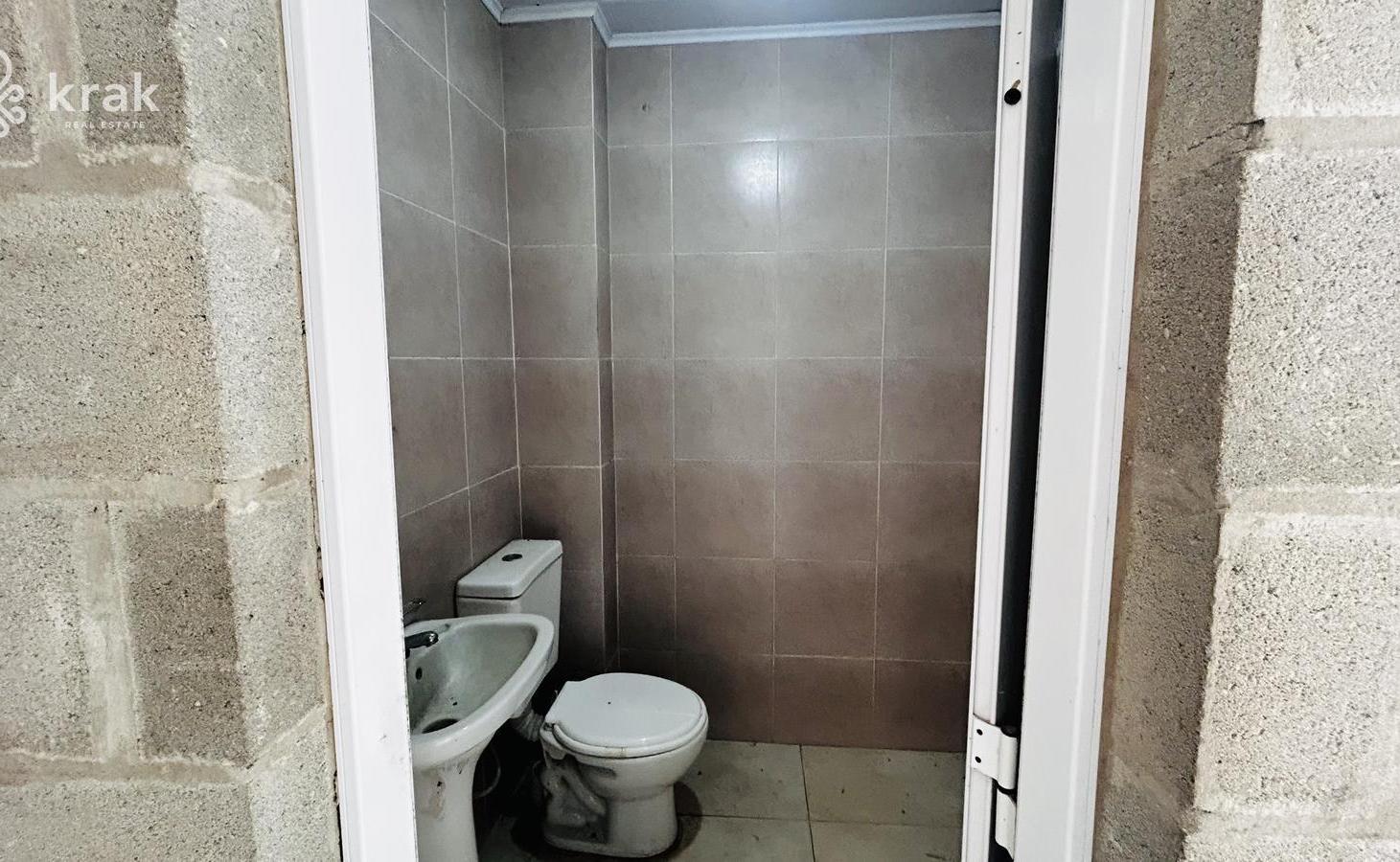 Foto de Alquiler depósito de 900m2 en Moreno Cuartel V, imagen 4