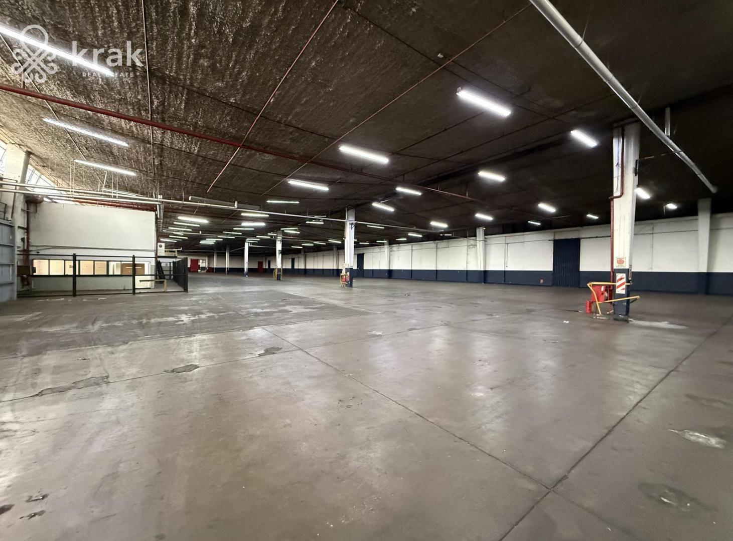Foto de Nave Industrial deposito 7.675m2 en Hurlingham en centro logistico, imagen 1