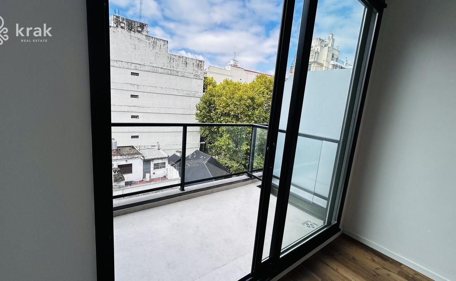 Foto de Venta Departamento mono ambientes en Villa del Parque de Categoria, imagen 5