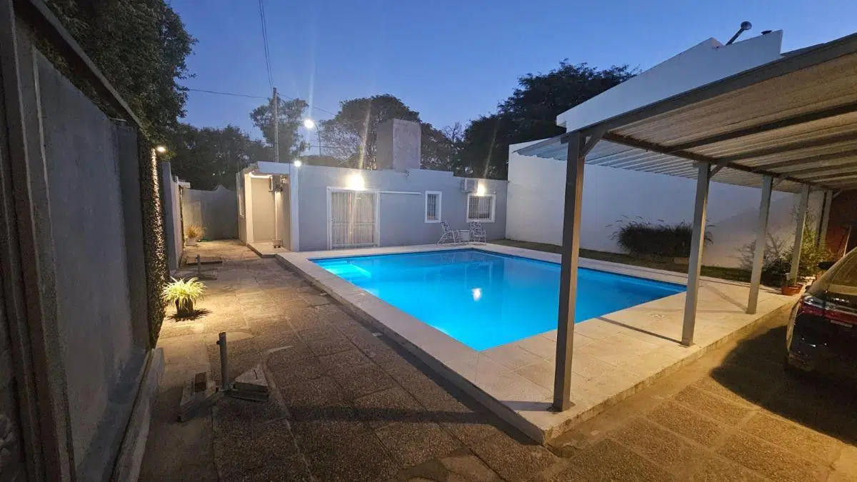 Casa con 300 m² de terreno y 2 dormitorios en venta en Escobar 3