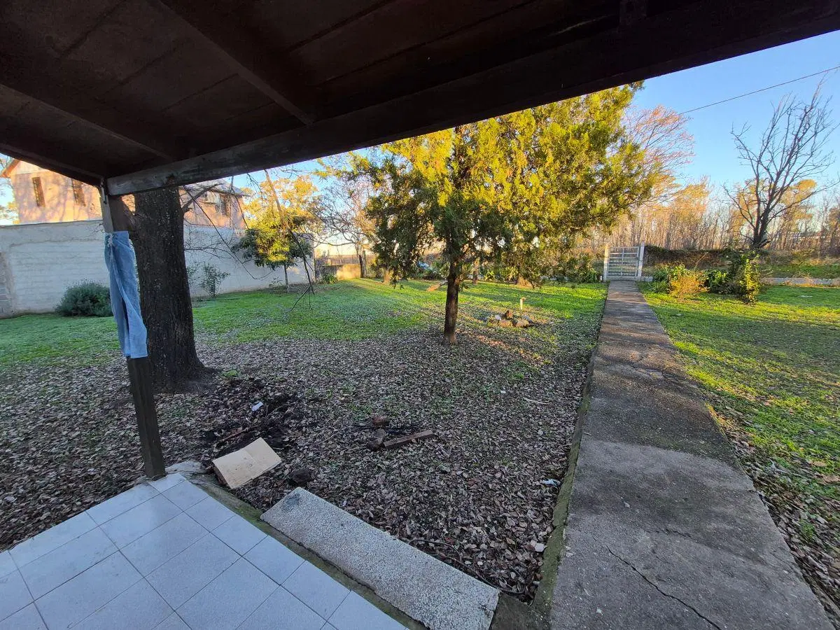 Casa de 2100 m² con 3 dormitorios en venta en Los Cedros 2