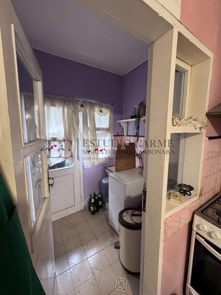 Casa Centrica en Lote con Factibilidad Para Edificio Bariloche en Venta 4