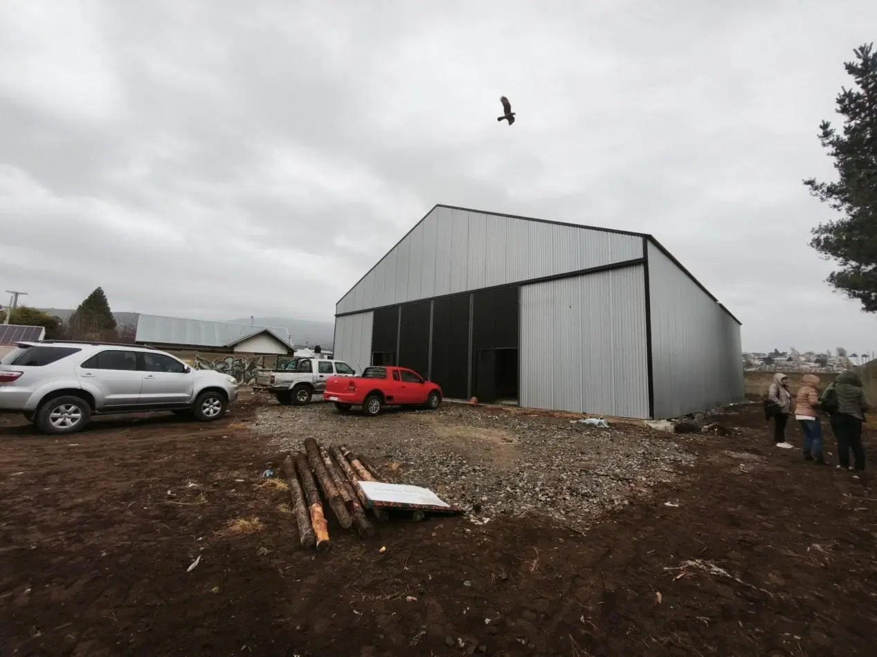 Galpon en venta deposito ideal logistica con dos oficinas y dos baños kitchenettes 18 x 22 m en lot 3