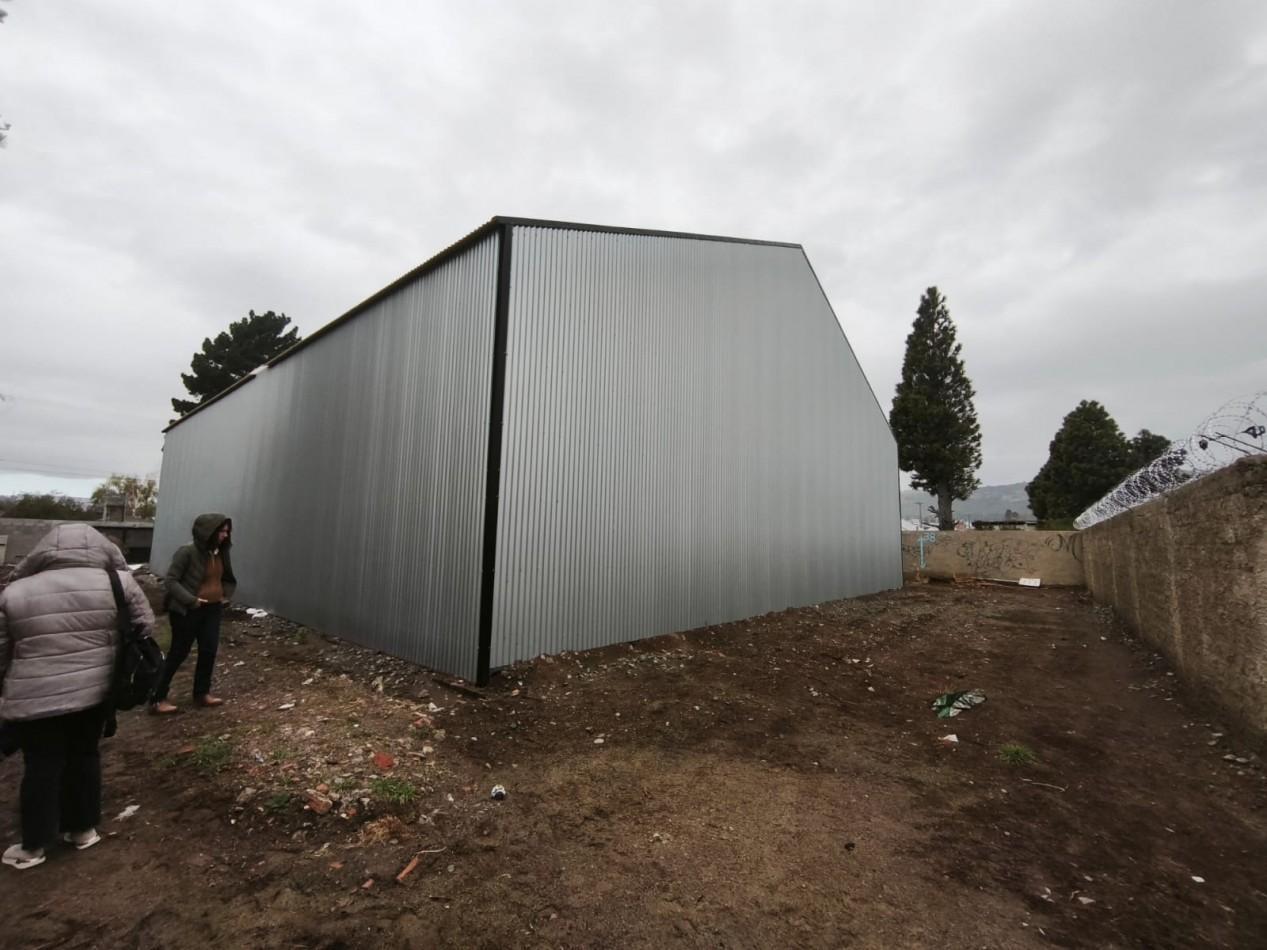 Galpon en venta deposito ideal logistica con dos oficinas y dos baños kitchenettes 18 x 22 m en lot