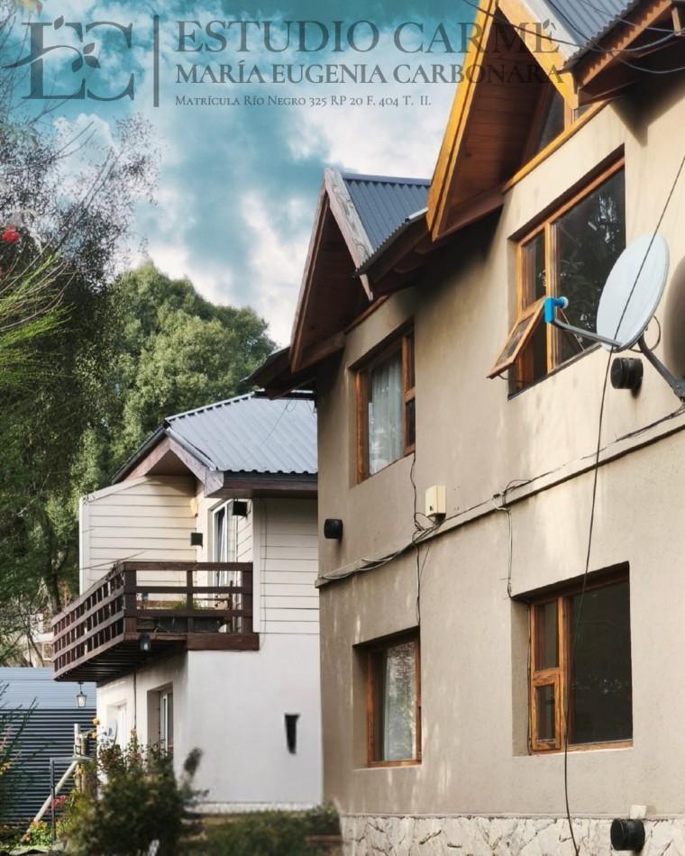 Ph en venta en Pinar de Festa Bariloche con jardin propio y estacionamiento tipo casa duplex entre B