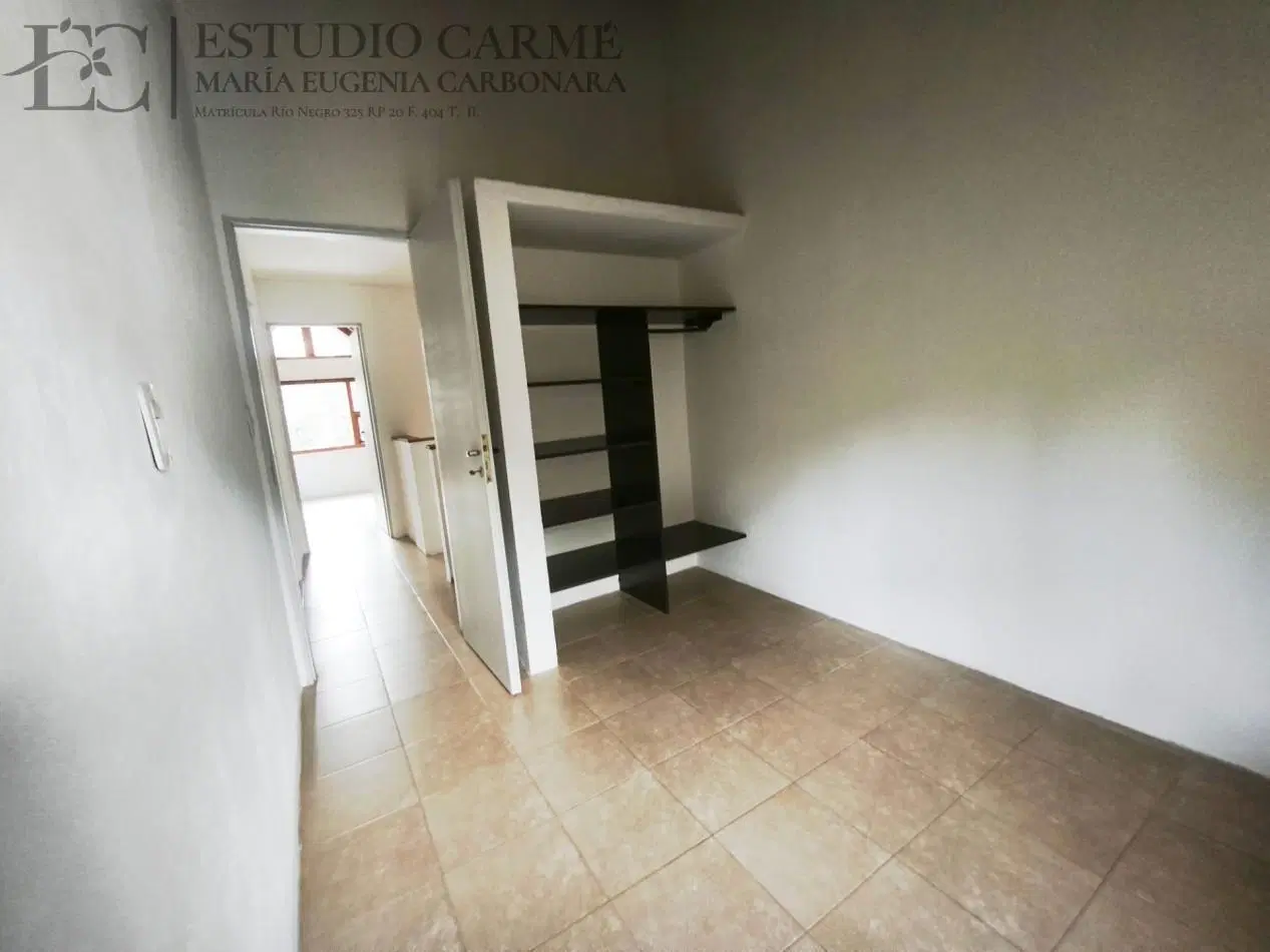 Ph en venta en Pinar de Festa Bariloche con jardin propio y estacionamiento tipo casa duplex entre B 4