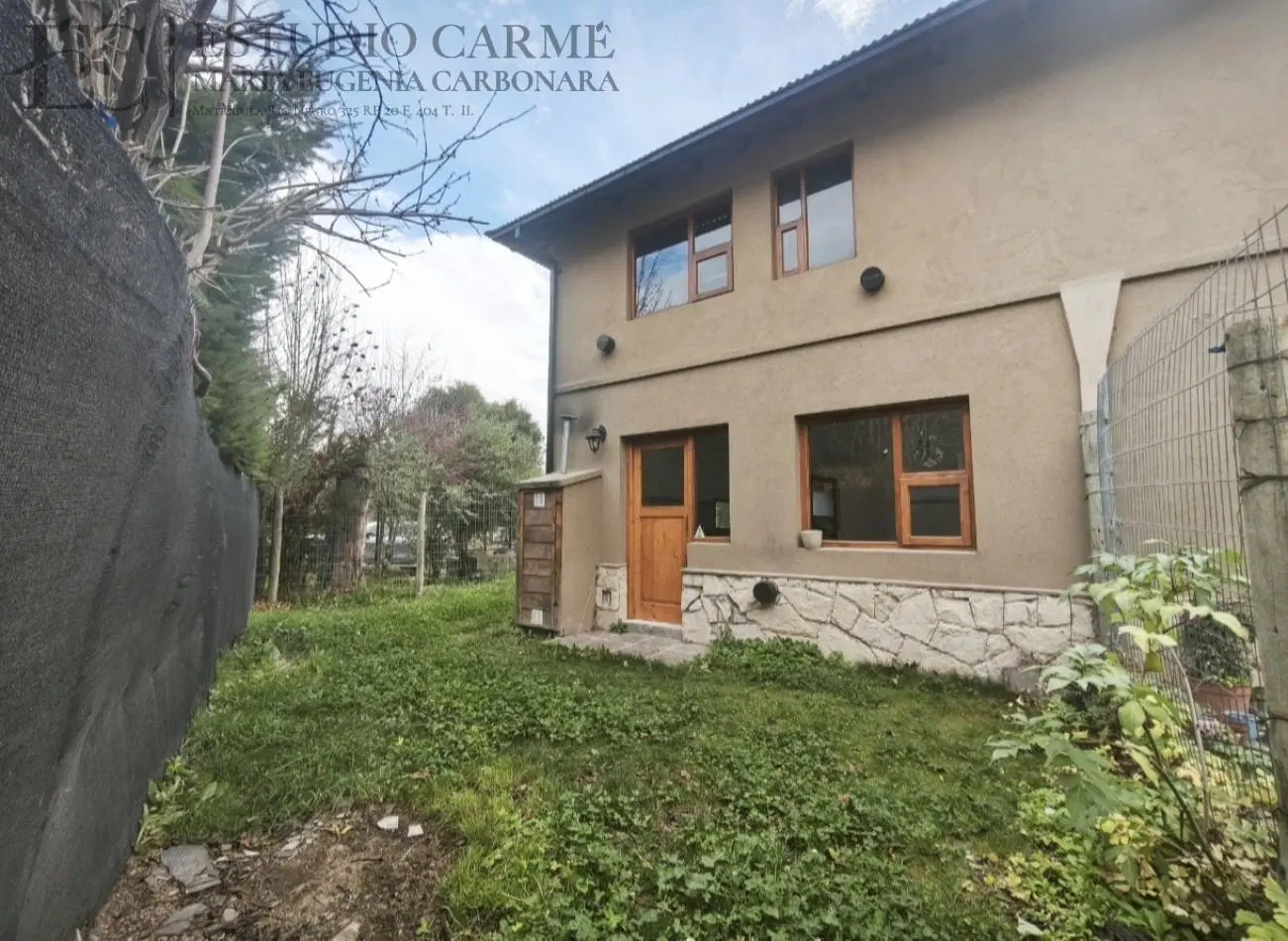 Ph en venta en Pinar de Festa Bariloche con jardin propio y estacionamiento tipo casa duplex entre B 4