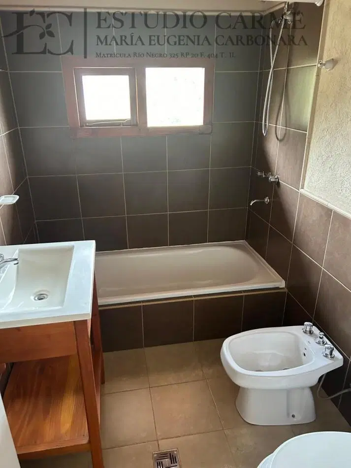 Ph en venta en Pinar de Festa Bariloche con jardin propio y estacionamiento tipo casa duplex entre B 3