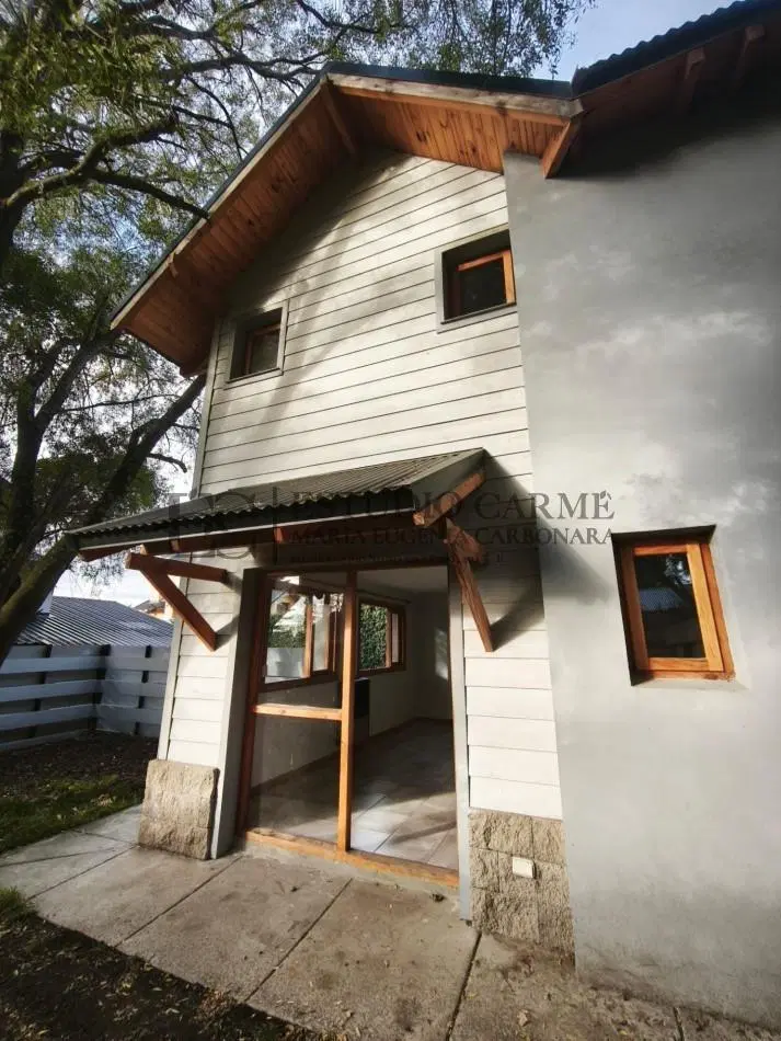 Ph 3 ambientes con jardin y estacionamiento alquiler permanente en Melipal Bariloche 2