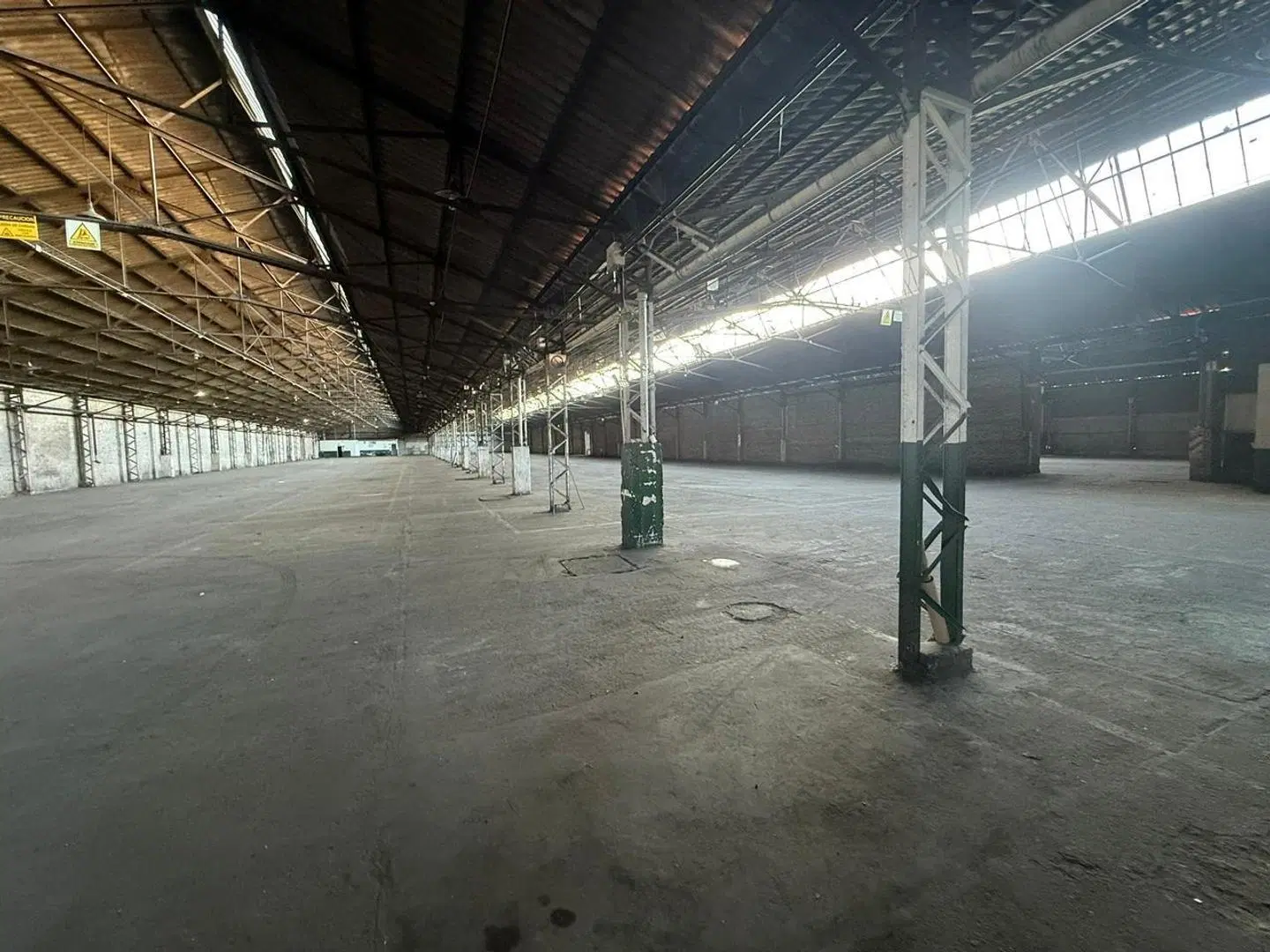Galpón en alquiler 11000 metros en V Alsina Lanús 4