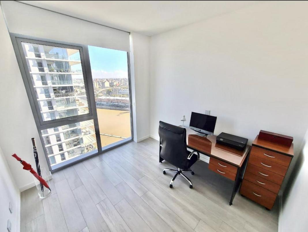 Sls, Puerto Madero, 4 Ambientes, con Dependencia, 2 Cochera y 1 Baulera. 4
