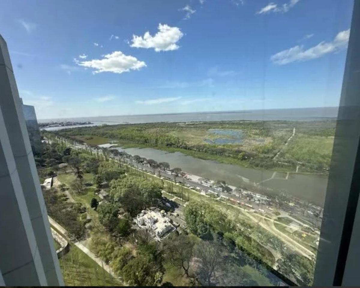 Torres Renoir, Puerto Madero, 4 Ambientes, Piso Muy Alto. 2 Cocheras. 3