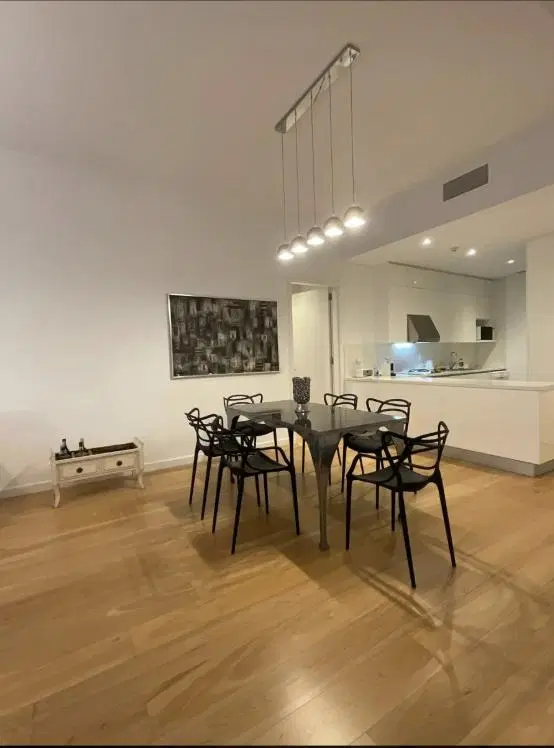 VENTA, ALVEAR TOWER, PUERTO MADERO, 2 AMBIENTES C/COCHERA 2