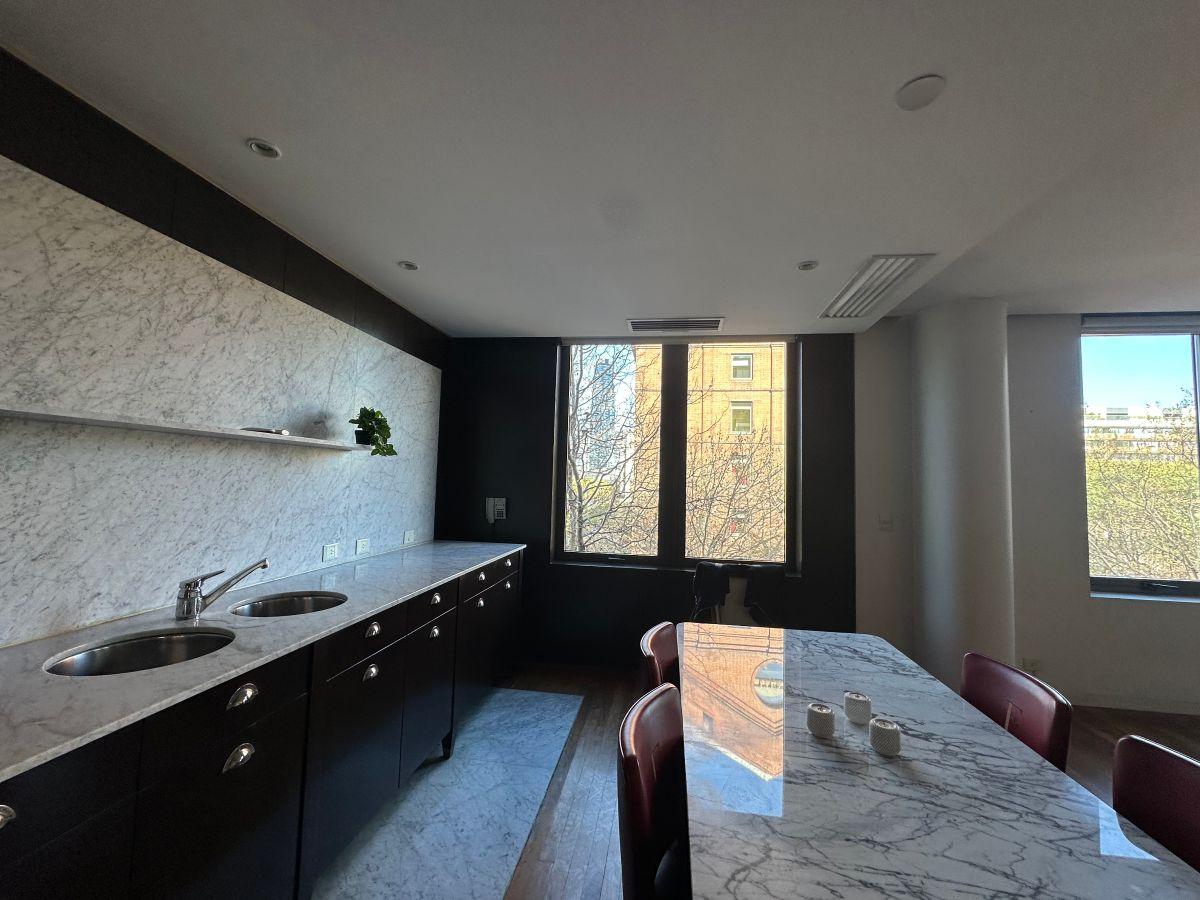 Foto de ALQUILER, LA PORTEÑA, PUERTO MADERO, 2 AMBIENTES C/COCHERA, VISTA CIUDAD, imagen 3