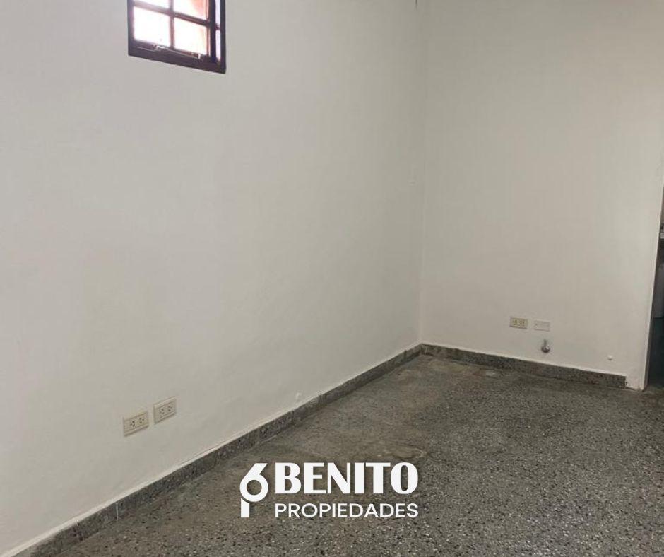 Foto de CASA EN VENTA JORGE NEWBERY 1807| JOSE C PAZ . OPORTUNIDAD., imagen 3